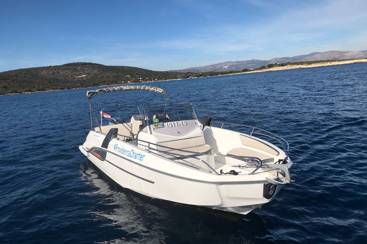 Exterior view of SPACEDeck, a Beneteau Flyer 7.7 SUNdeck motorboat at Grad Trogir, Croatia
