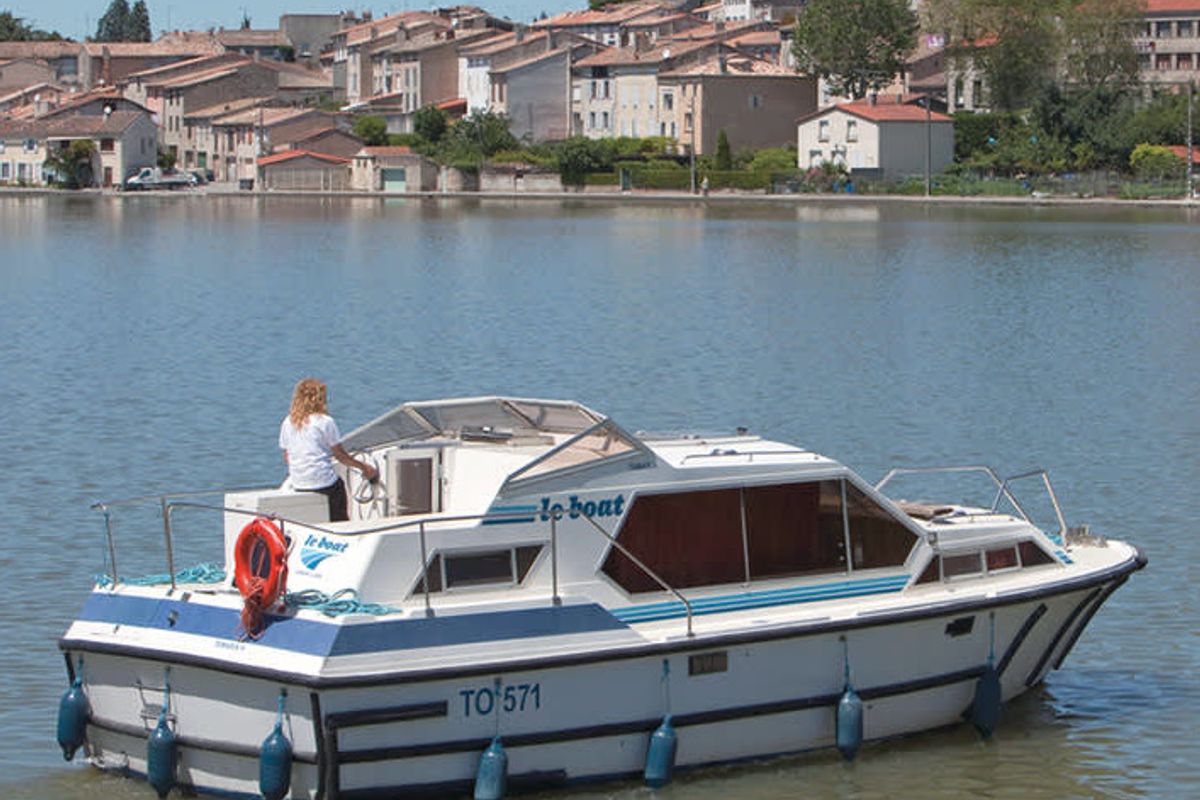 Exterior view of Lake Star - Budget 5, a Cygnet Lake Star motorboat at Connaught Harbour, Ireland