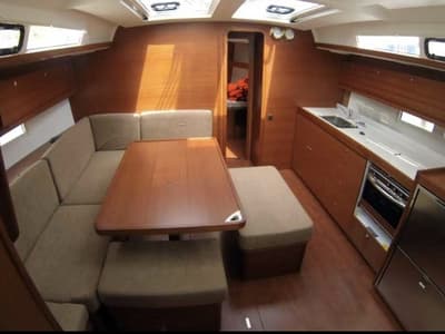 Salon of Pinacolada, a Dufour 460 GL sailboat at Milazzo, Italy