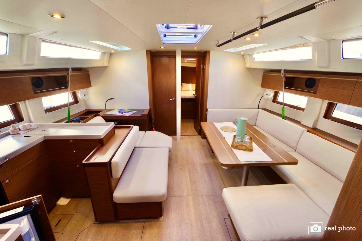 Salon of Elettra, a Beneteau Oceanis 51.1 sailboat at Castellammare di Stabia, Italy