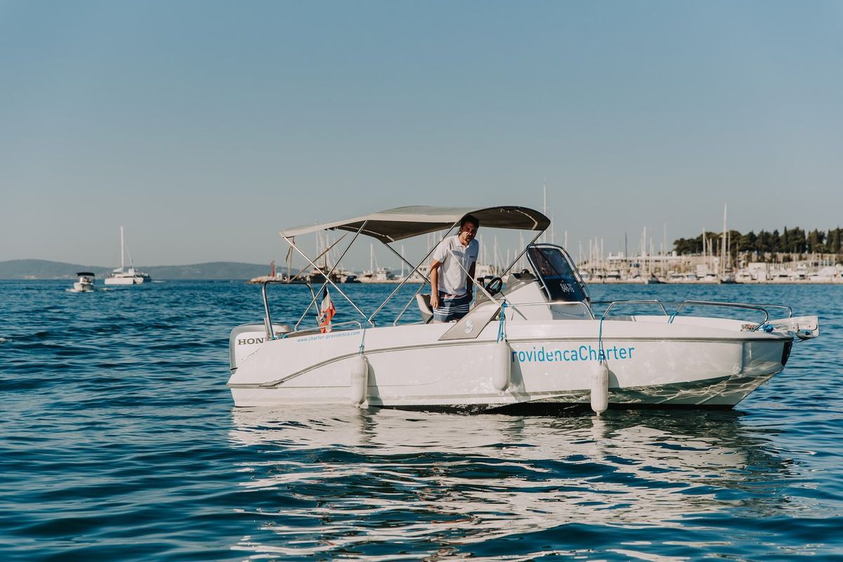 Exterior view of Benetau Flyer 6.6 Space Deck, a Beneteau Flyer 6.6 SpaceDeck motorboat at Grad Trogir, Croatia