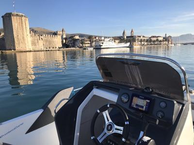 Cockpit of Benetau Flyer 6.6 Space Deck, a Beneteau Flyer 6.6 SpaceDeck motorboat at Grad Trogir, Croatia