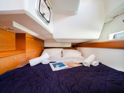 Cabin on Kalliroi, a Jeanneau Sun Odyssey 519 sailboat at Municipal Unit of Rhodes, Greece