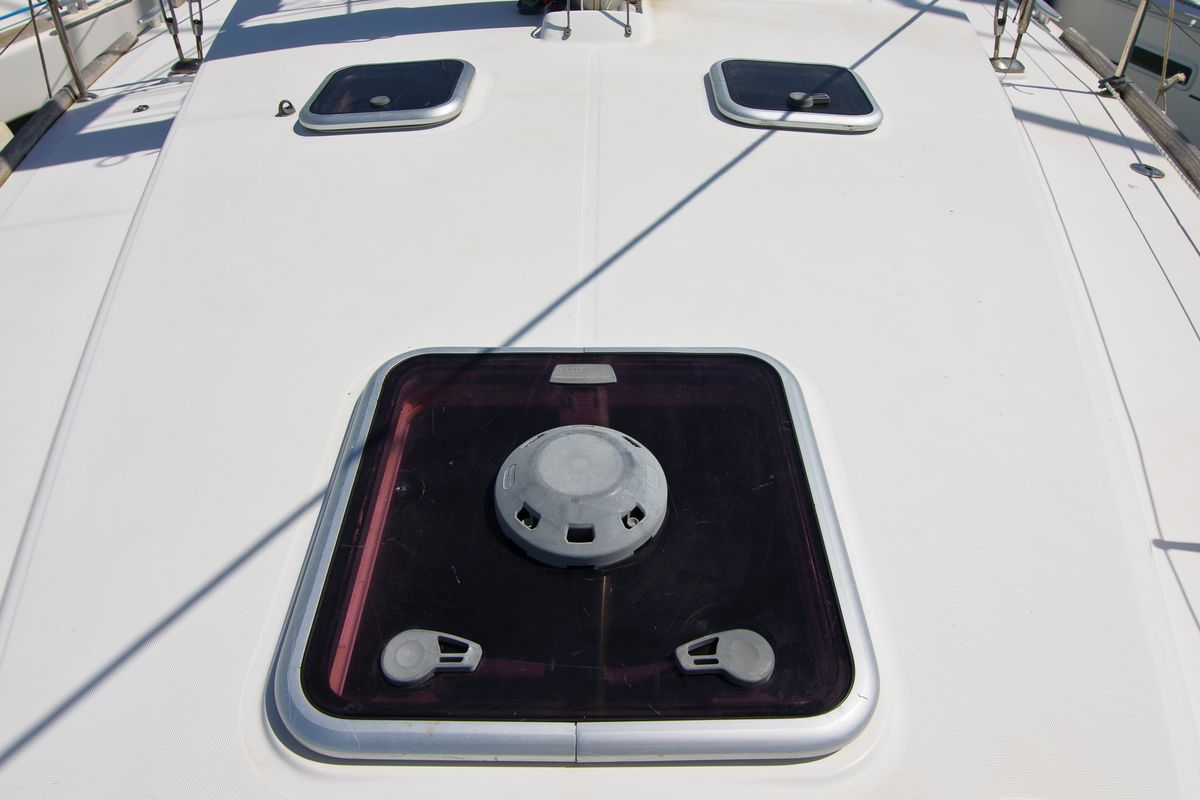 Deck of SAPHISO II, a Beneteau Oceanis 43 sailboat at Betina, Croatia