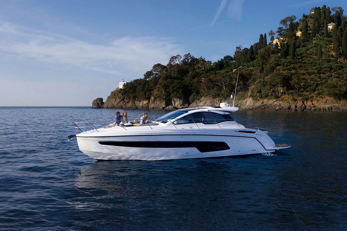 Sabijac, a Azimut Atlantis 45 yacht at Podstrana - Miljevac, Croatia