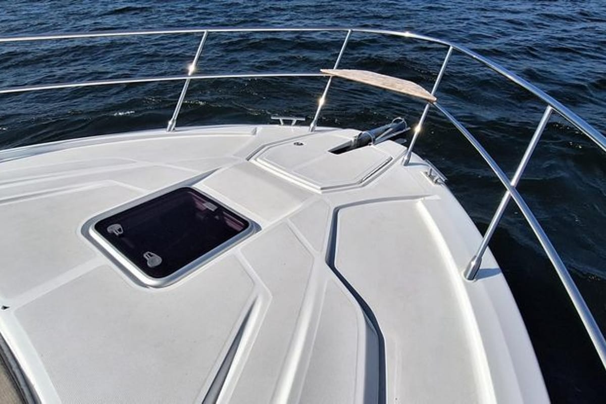 Sabijac, a Azimut Atlantis 45 yacht at Podstrana - Miljevac, Croatia