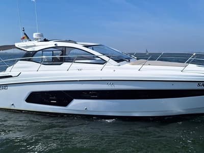 Sabijac, a Azimut Atlantis 45 yacht at Podstrana - Miljevac, Croatia