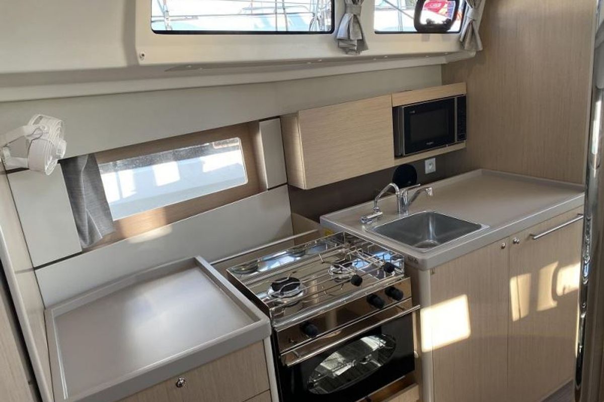 Galley of Maximus, a Beneteau Oceanis 38.1 sailboat at Grimaud, France