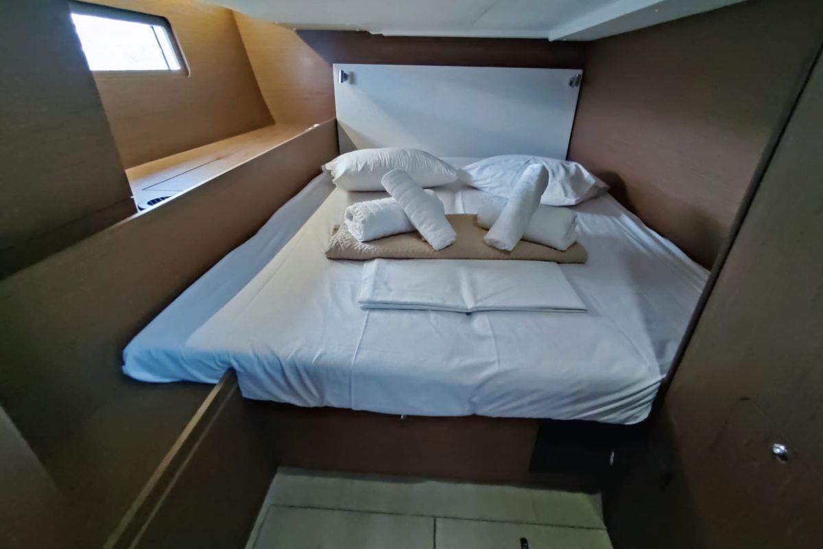 Cabin on Dalia, a Beneteau Oceanis 51.1 sailboat at Kontokali, Greece