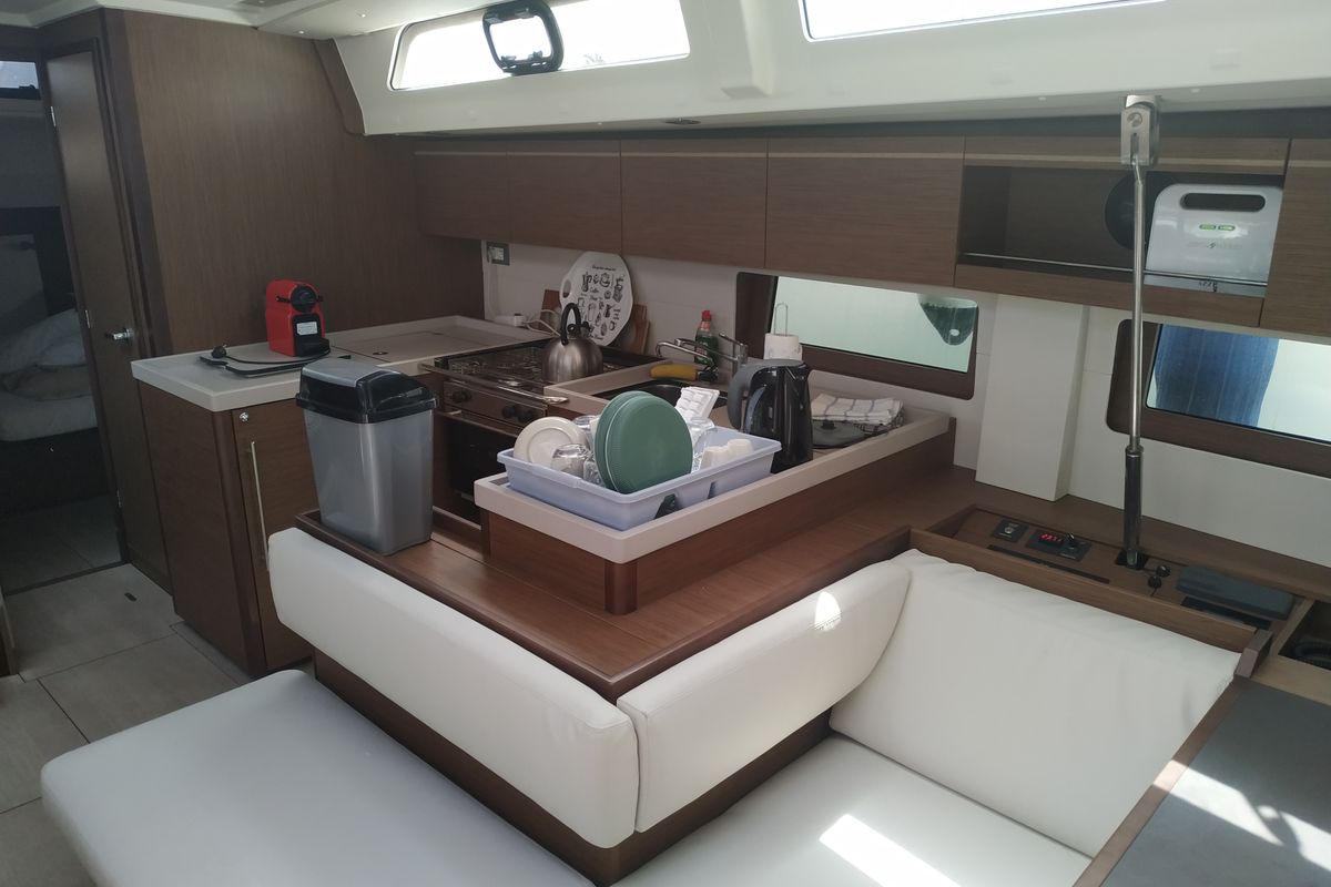 Galley of Dalia, a Beneteau Oceanis 51.1 sailboat at Kontokali, Greece