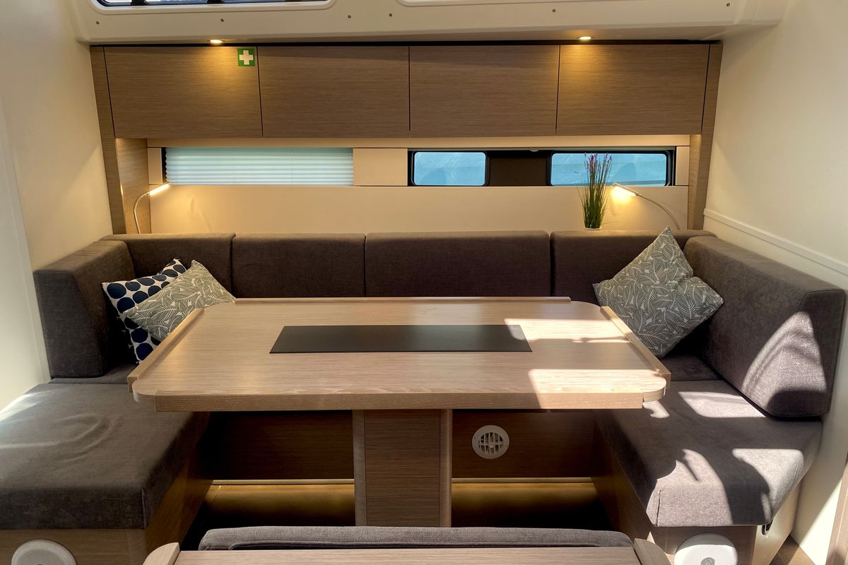 Salon of Shadow of the wind, a Hanse Yachts Hanse 460 sailboat at Grad Kaštela, Croatia