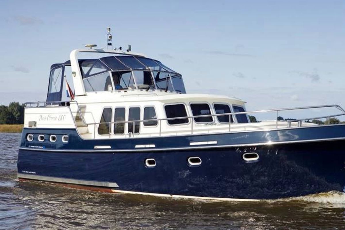 Exterior view of Drait 50, a De Drait Classicline 1300 motorboat at Woudsend, Netherlands