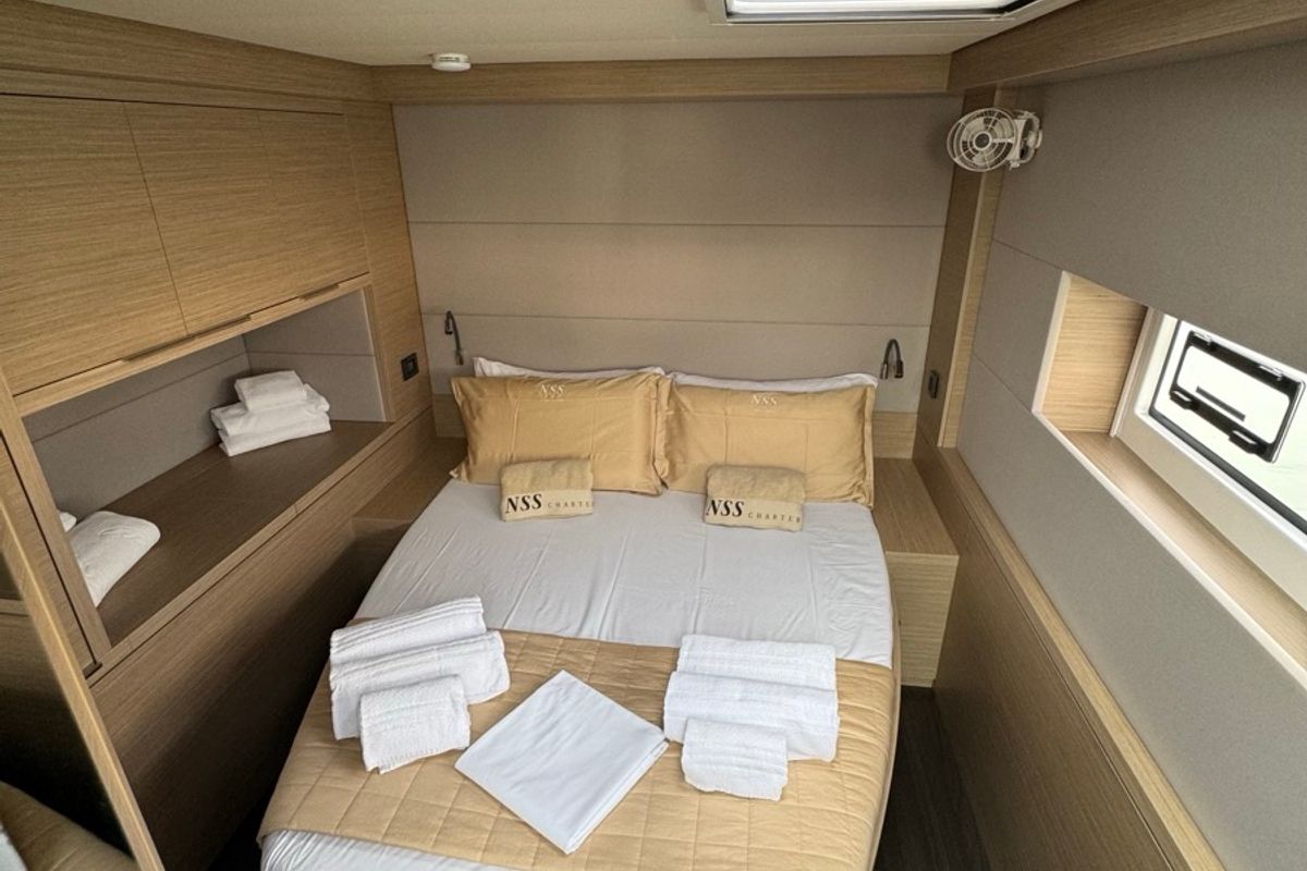 Cabin on Jellyfish, a Lagoon 55 catamaran at Salerno, Italy