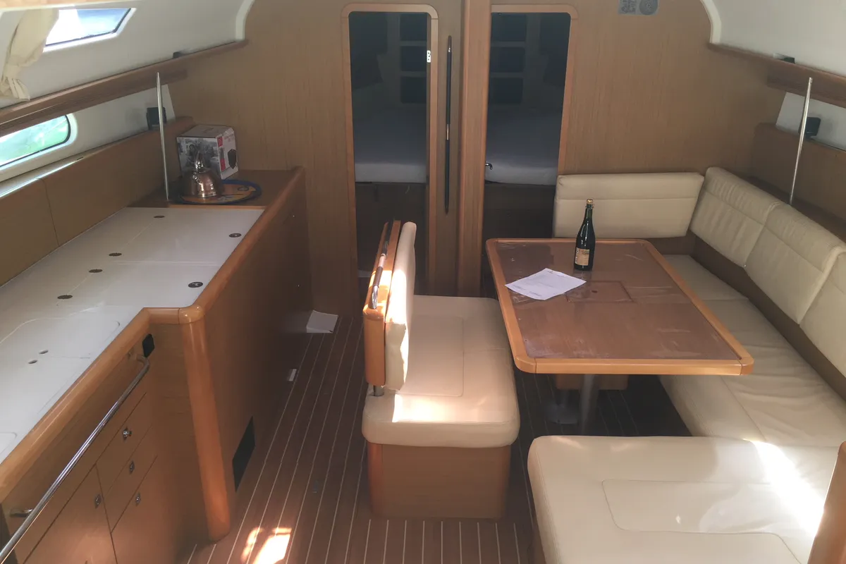 Salon of Tewa, a Jeanneau Sun Odyssey 44 i sailboat at Port Navalo, France