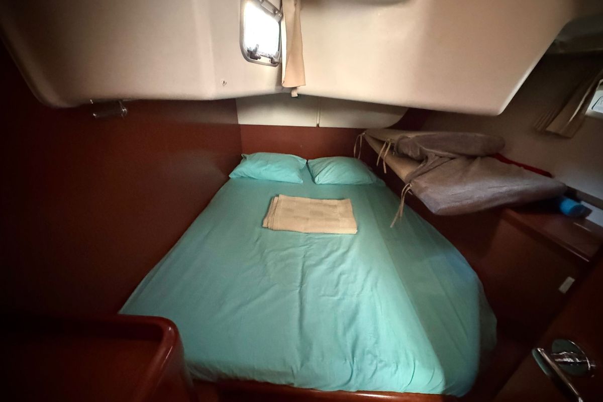 Cabin on Viento, a Beneteau Oceanis 46 sailboat at Fethiye, Turkey