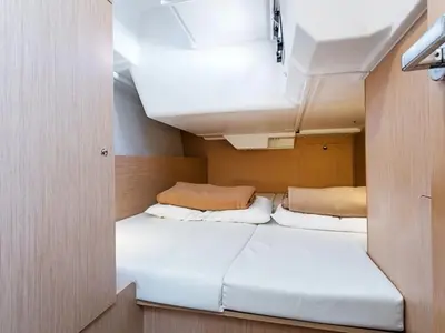 Cabin on Epicteto, a Beneteau Oceanis 38 sailboat at Roses, Spain