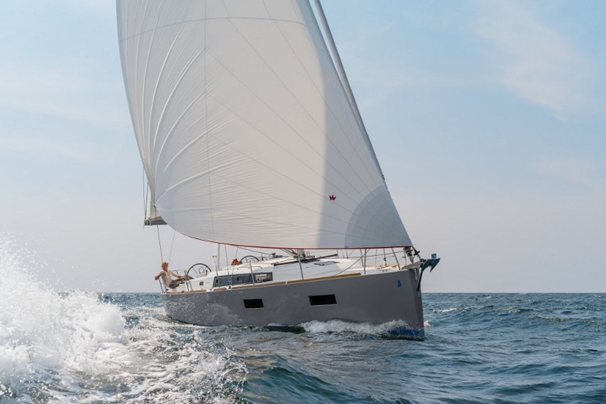 Exterior view of Epicteto, a Beneteau Oceanis 38 sailboat at Roses, Spain