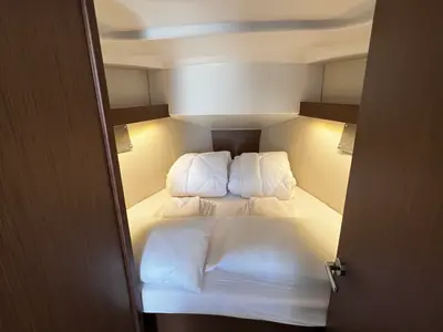 Cabin on Clara, a Beneteau Oceanis 34.1 sailboat at Općina Sukošan, Croatia