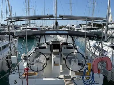 Cockpit of Clara, a Beneteau Oceanis 34.1 sailboat at Općina Sukošan, Croatia