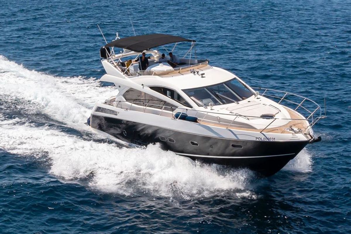 Exterior view of Midnight Summer Dream, a Sunseeker Manhattan 63 yacht at Palma de Mallorca, Spain