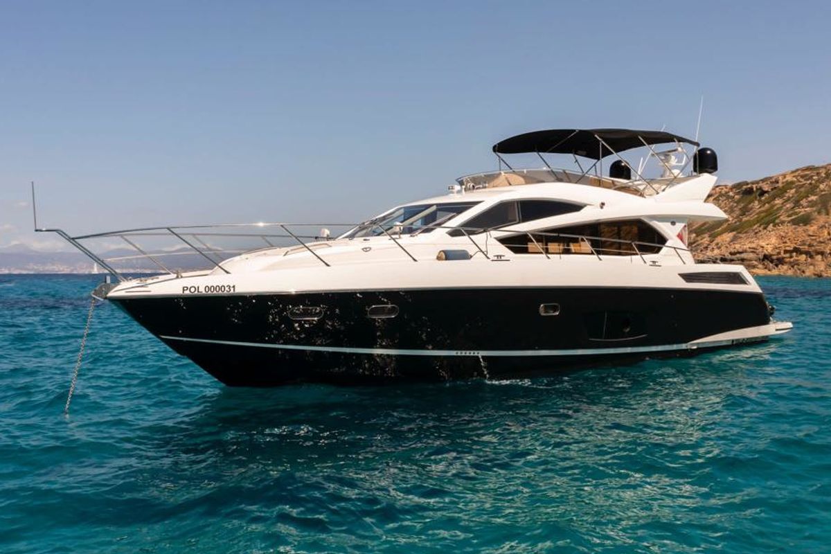 Exterior view of Midnight Summer Dream, a Sunseeker Manhattan 63 yacht at Palma de Mallorca, Spain