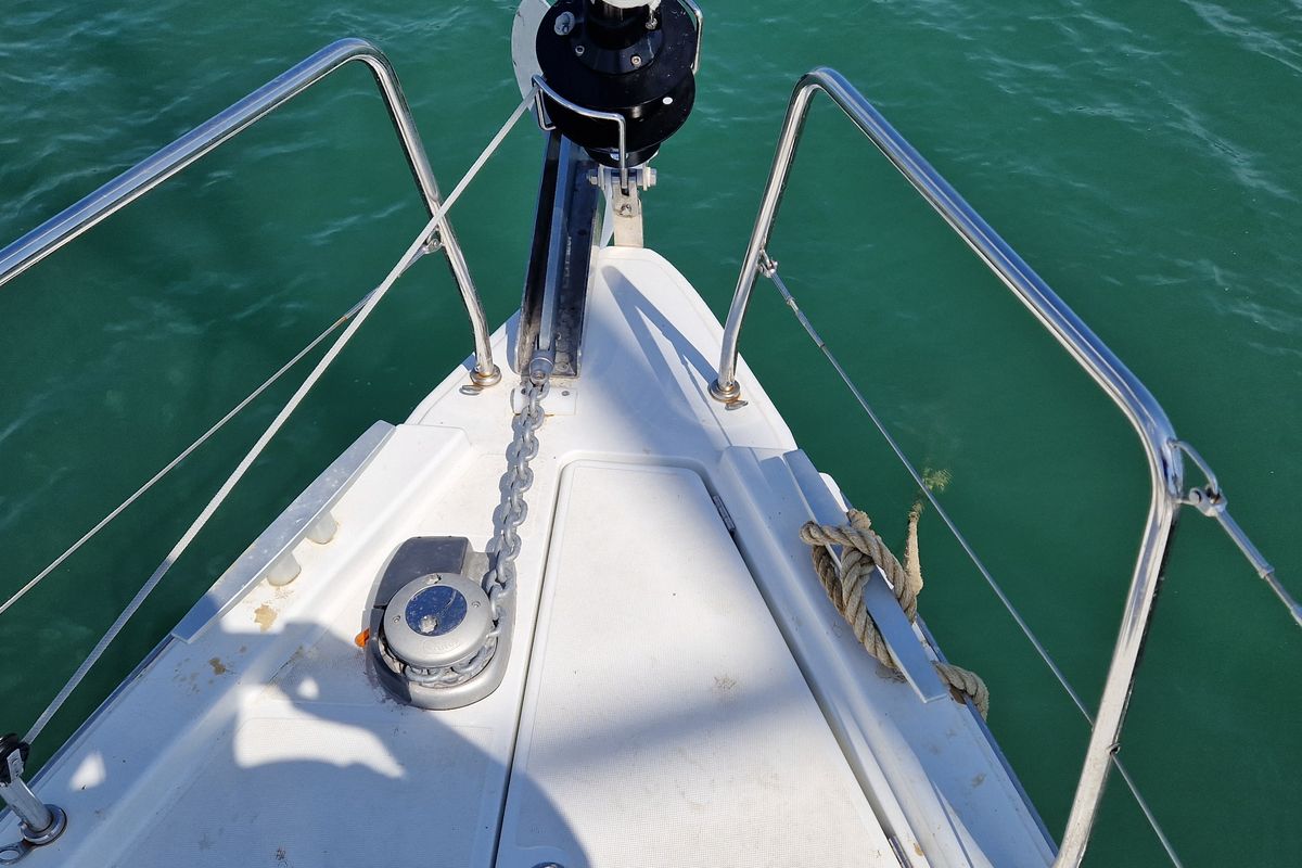 Cabin on Vanga, a Beneteau Oceanis 46.1 sailboat at Dubrovnik, Croatia