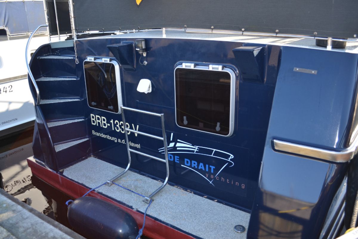 Deck of Drait 104, a De Drait Renal 36 motorboat at Woudsend, Netherlands