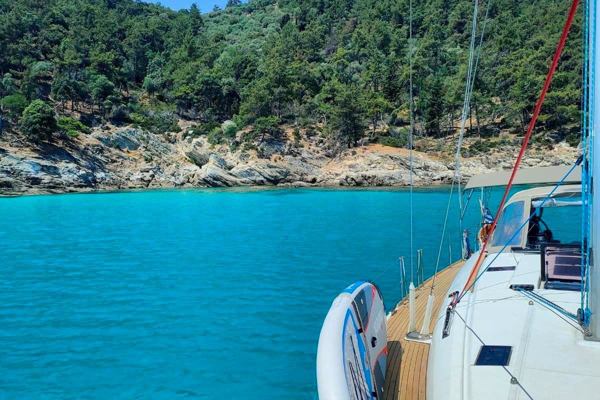 Deck of Aldebaran, a Jeanneau Sun Odyssey 509 sailboat at Kavala, Greece
