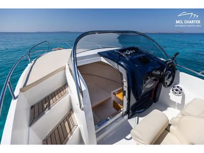 Cockpit of 287670ML, a Galeon Galia 630 motorboat at Mali Lošinj, Croatia