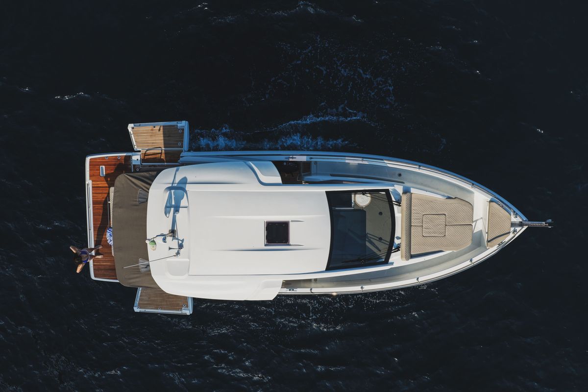 Exterior view of Fabiana, a Prestige 520 motorboat at Pozzuoli, Italy