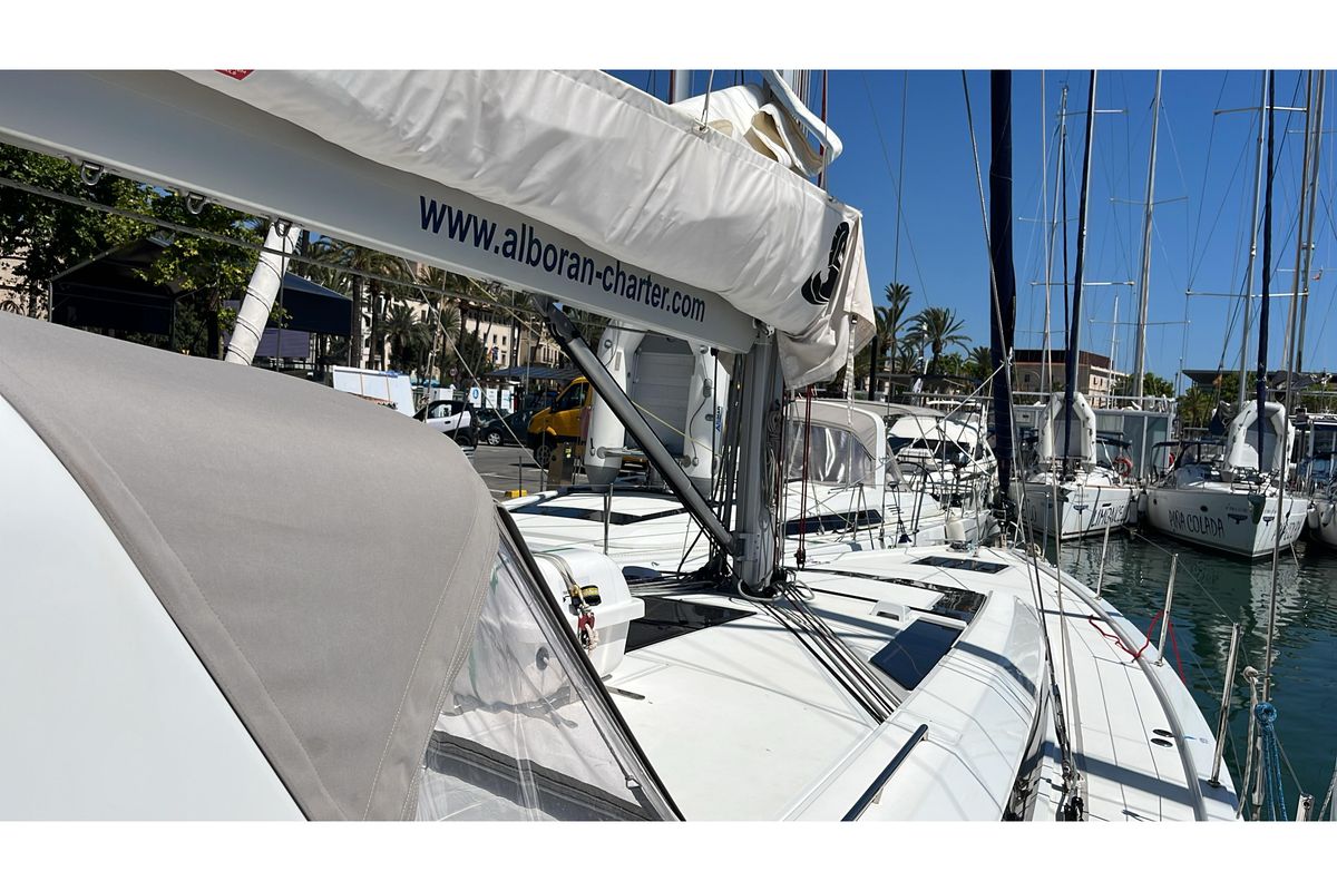 Deck of Alboran Aperol, a Beneteau Oceanis 51.1 sailboat at es Jonquet, Spain