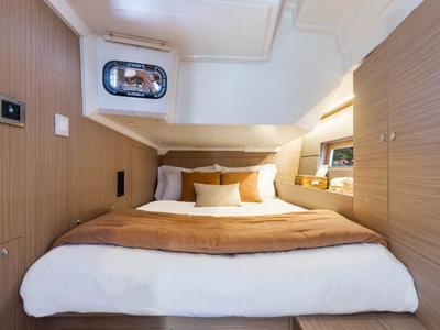 Cabin on Nina, a Beneteau Oceanis 47 sailboat at Olbia, Italy