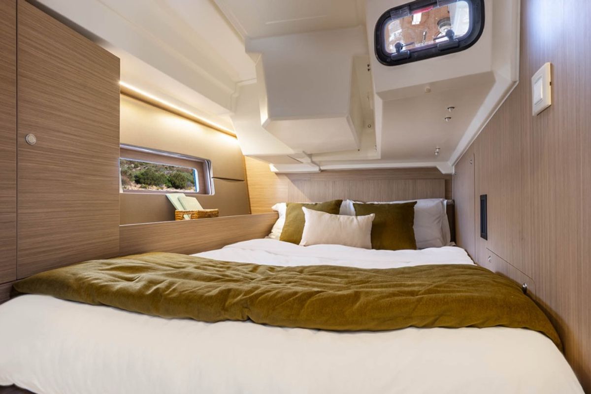 Cabin on Nina, a Beneteau Oceanis 47 sailboat at Olbia, Italy