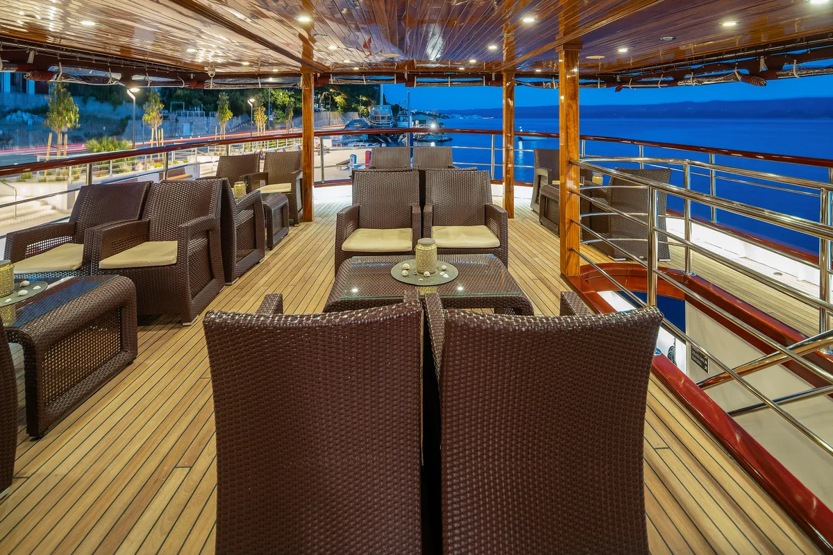 Deck of Carpe Diem, a Unknown M/S Carpe Diem sailboat at Općina Marina, Croatia