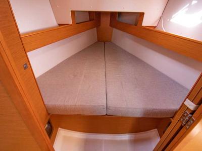 Cabin on Nevena, a Jeanneau Sun Odyssey 33i sailboat at Pylaros Municipal Unit, Greece