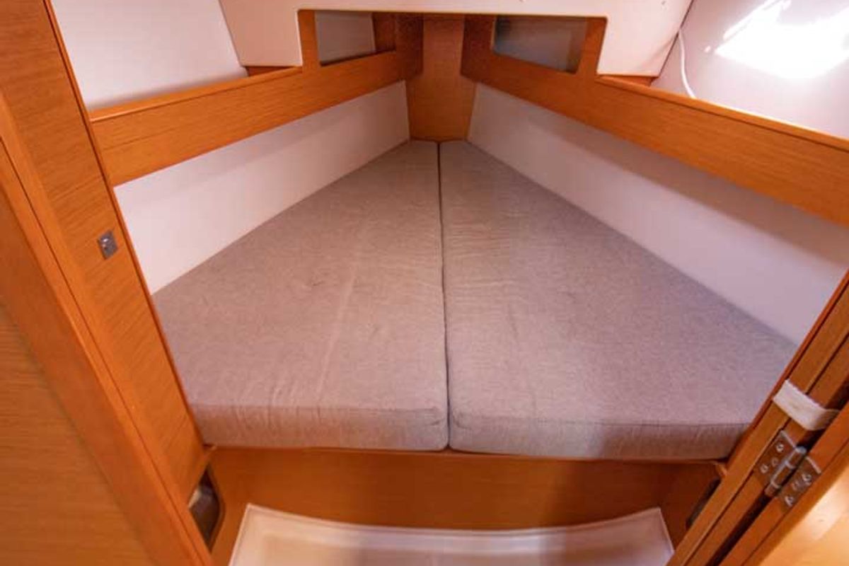 Cabin on Nevena, a Jeanneau Sun Odyssey 33i sailboat at Pylaros Municipal Unit, Greece