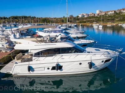 Alexander, a Bavaria Virtess 420 Fly yacht at Punat, Croatia