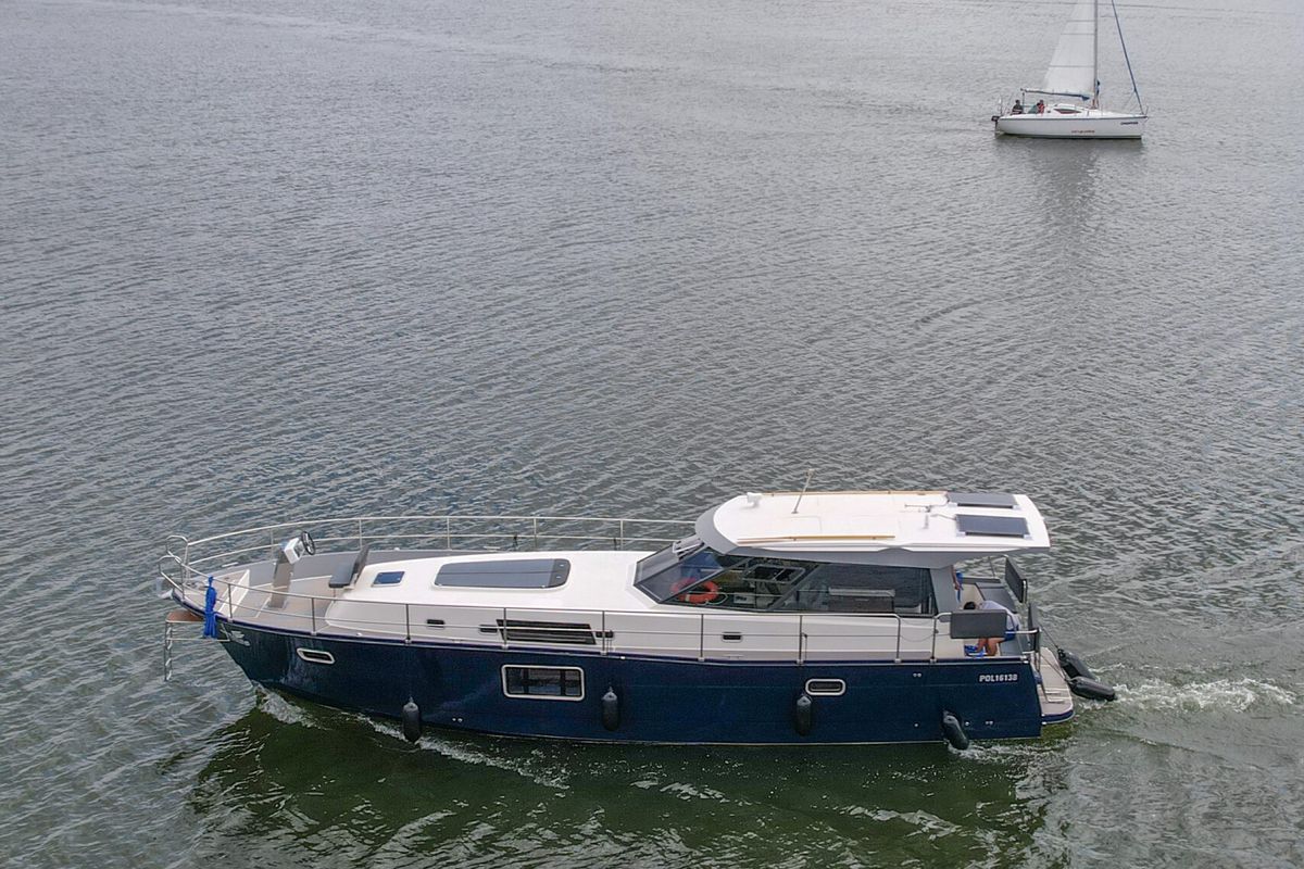 Exterior view of Nautika 1300 Royal, a Delphia Yachts Nautika 1300  motorboat at Wilkasy, Poland