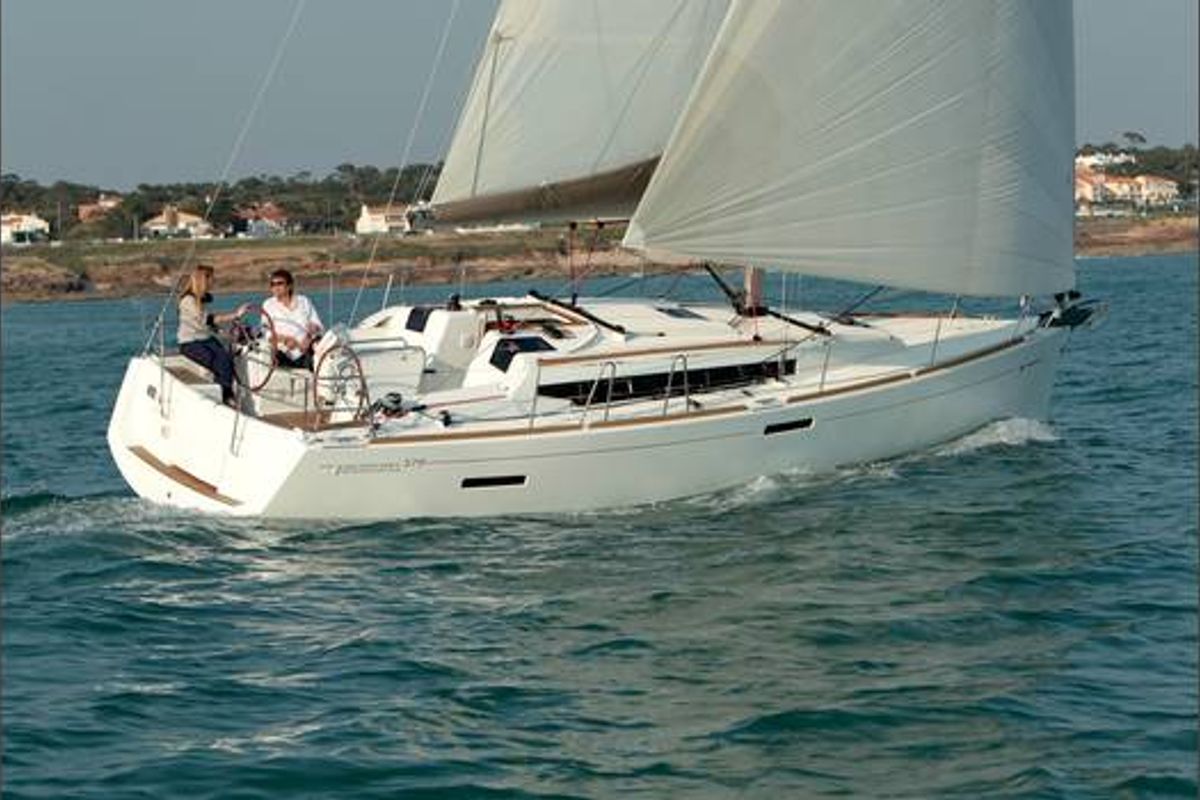 Exterior view of Topaze, a Jeanneau Sun Odyssey 379 sailboat at Toulon, France