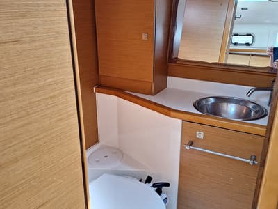 Head on Topaze, a Jeanneau Sun Odyssey 379 sailboat at Toulon, France