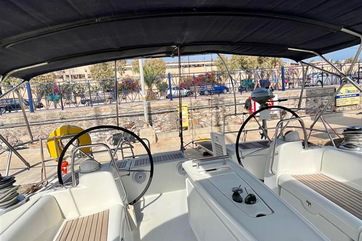 Cockpit of Maistra, a Beneteau Oceanis 54 sailboat at Lavreotiki Municipal Unit, Greece
