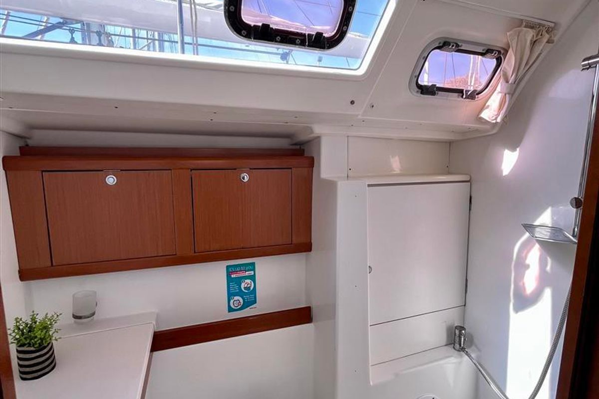 Head on Maistra, a Beneteau Oceanis 54 sailboat at Lavreotiki Municipal Unit, Greece