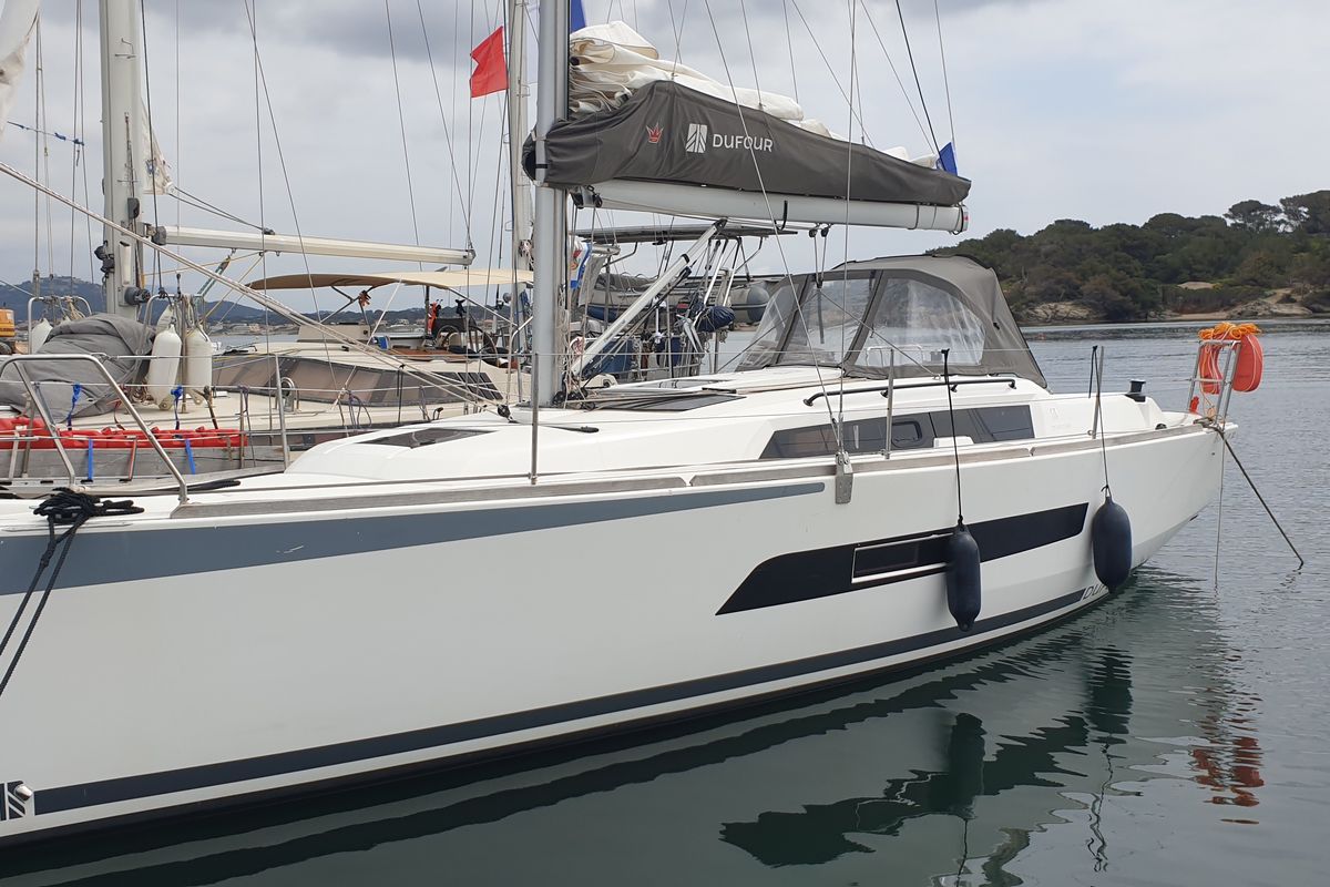 Exterior view of Major Tom, a Dufour 32 sailboat at Marseille, France