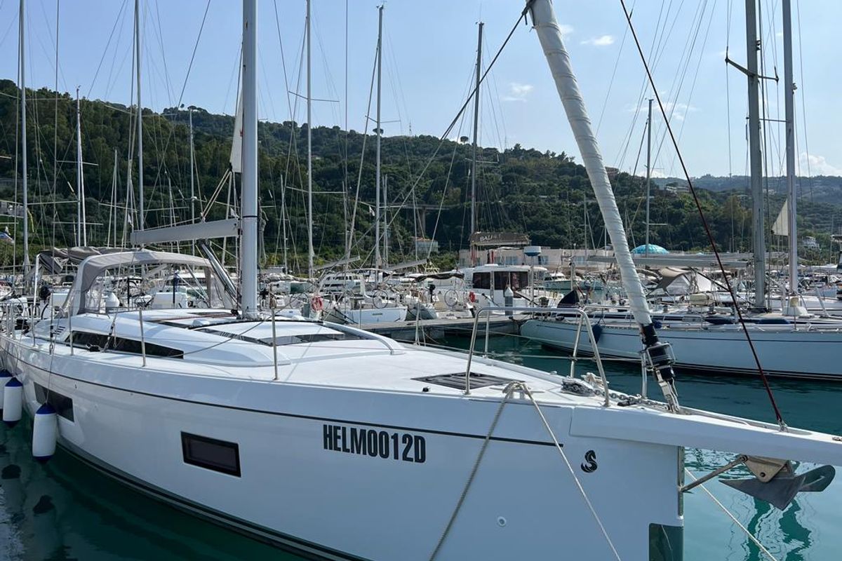 Exterior view of Libery, a Beneteau Oceanis 51.1 sailboat at Capo d'Orlando, Italy