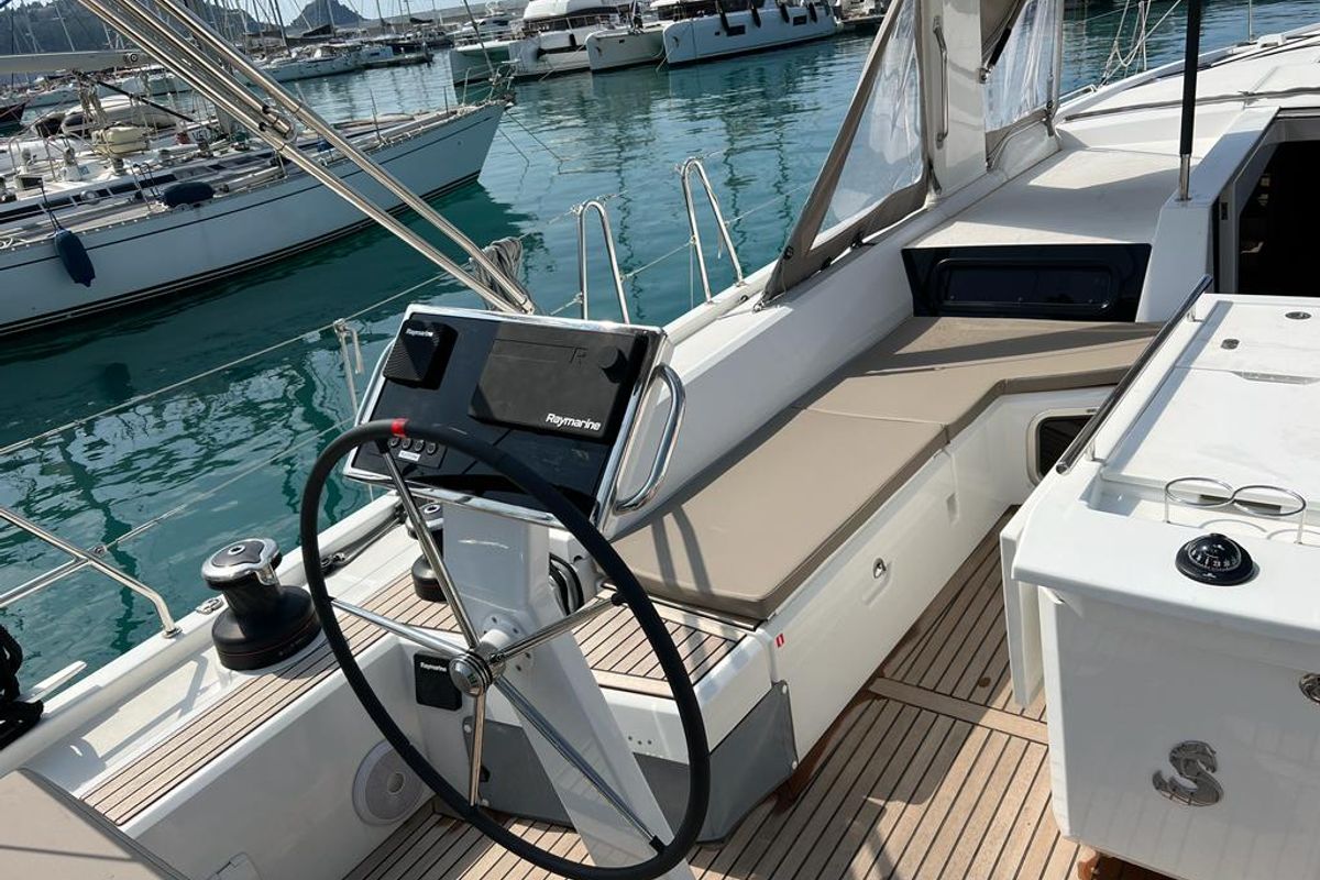 Cockpit of Libery, a Beneteau Oceanis 51.1 sailboat at Capo d'Orlando, Italy