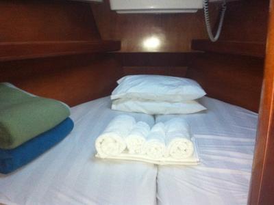 Cabin on Artemis, a Beneteau Oceanis 411 sailboat at Athens, Greece
