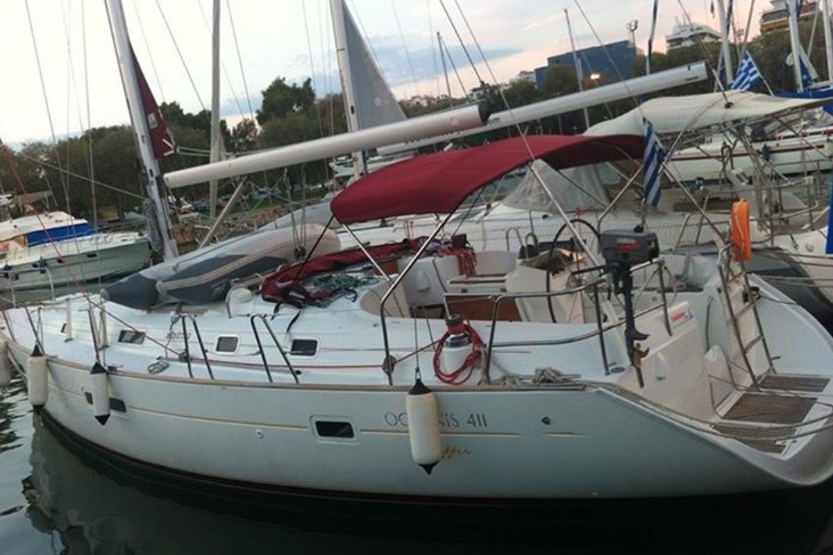 Exterior view of Artemis, a Beneteau Oceanis 411 sailboat at Athens, Greece