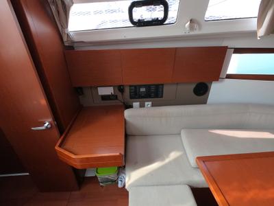 Salon of Abeona, a Beneteau Oceanis 35.1 sailboat at Općina Medulin, Croatia