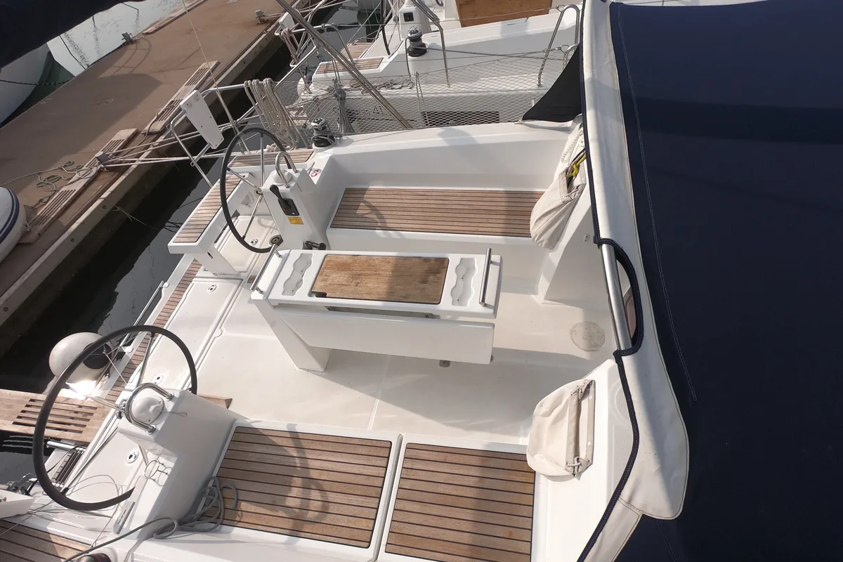 Deck of Abeona, a Beneteau Oceanis 35.1 sailboat at Općina Medulin, Croatia