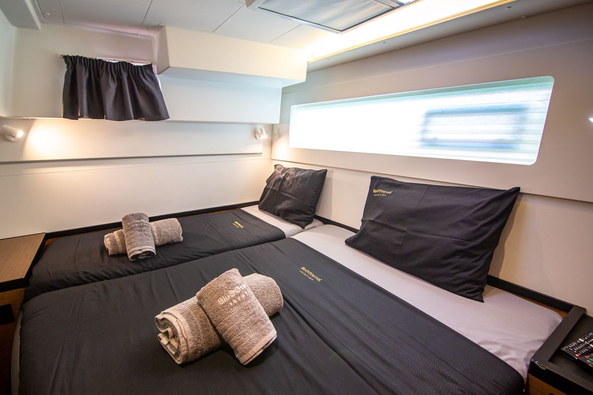 Cabin on Sol Invictus VIP-Equipped, a Lagoon 40 catamaran at Preveza, Greece